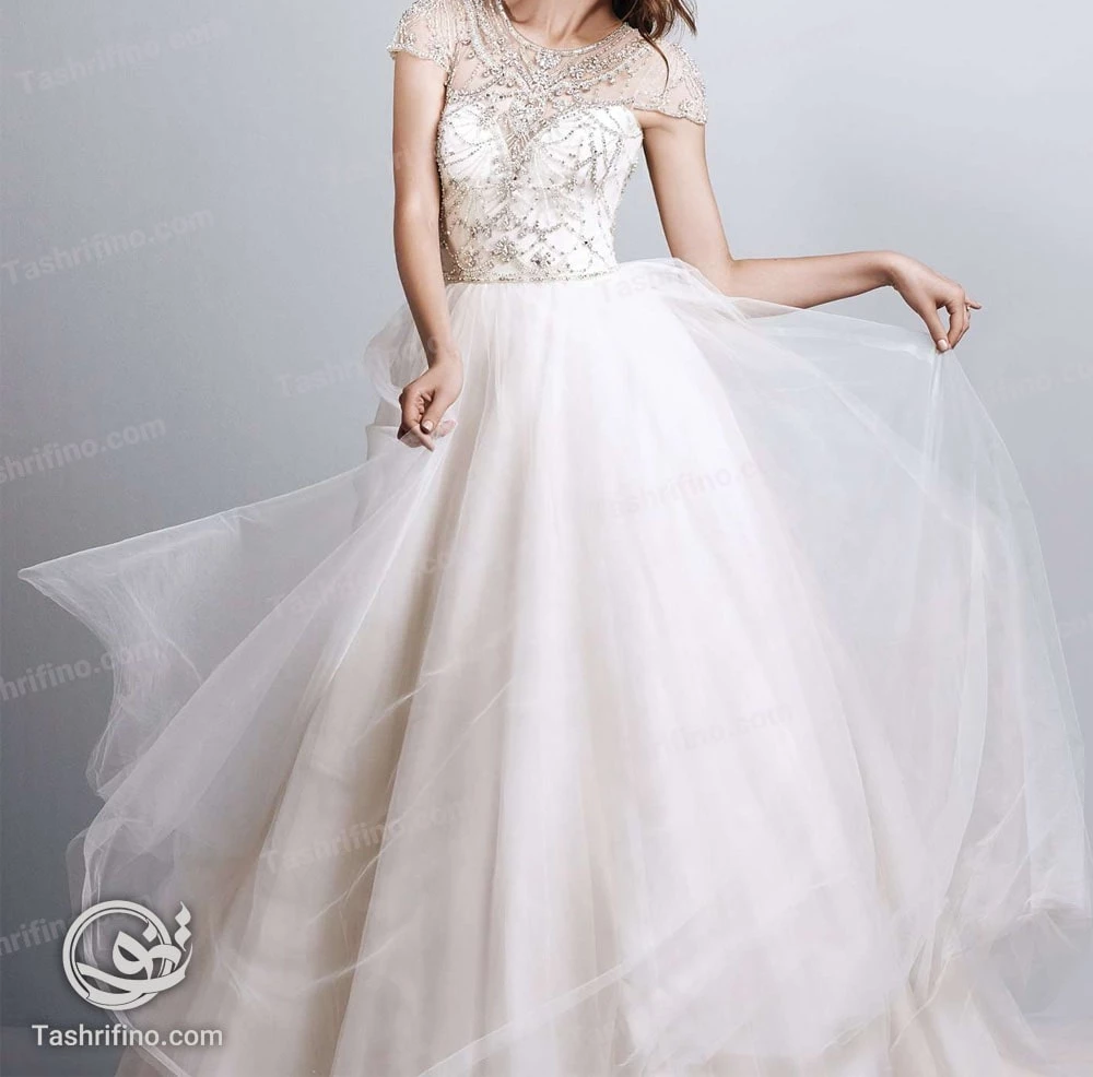 لباس عروس مناسب عروس با فرم بدن مثلثی شکل