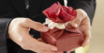 بهترین هدیه داماد به عروس در شب عروسی چیست؟