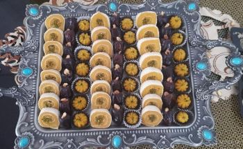 راهنمای کامل پذیرایی مراسم ختم؛ از ایده‌ های سنتی تا پک‌ های مدرن