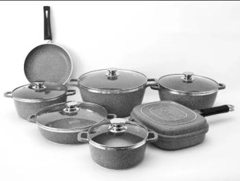 بررسی مزایا و معایب قابلمه چدنی: بخریم یا نه؟